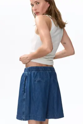 Short en denim avec taille élastique - Bleu denim — photo 3