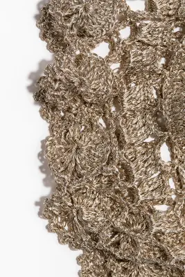 Chapeau façon crochet - Taupe/doré — photo 3