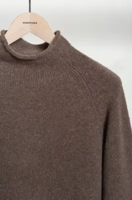 Roberto Collina – Knit LS Mockneck Sweater – Verde Militaire — photo 2