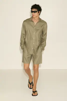 Short Easy-care Relaxed Fit en lin mélangé - Vert kaki — photo 3