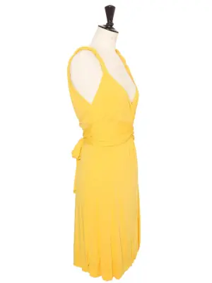 Robe de cocktail courte jaune vif décolleté V plongeant et dos nu Prix boutique 600€ Taille 36 — photo 5