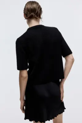 Gilet en maille avec nœud - Noir — photo 3