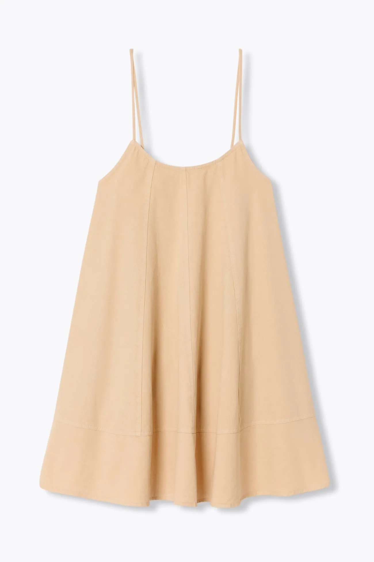 Robe courte à fines bretelles