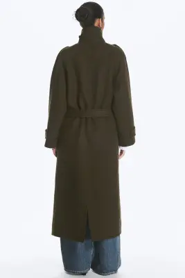 Manteau croisé ceinturé en mélange de laine - Vert kaki foncé — photo 4