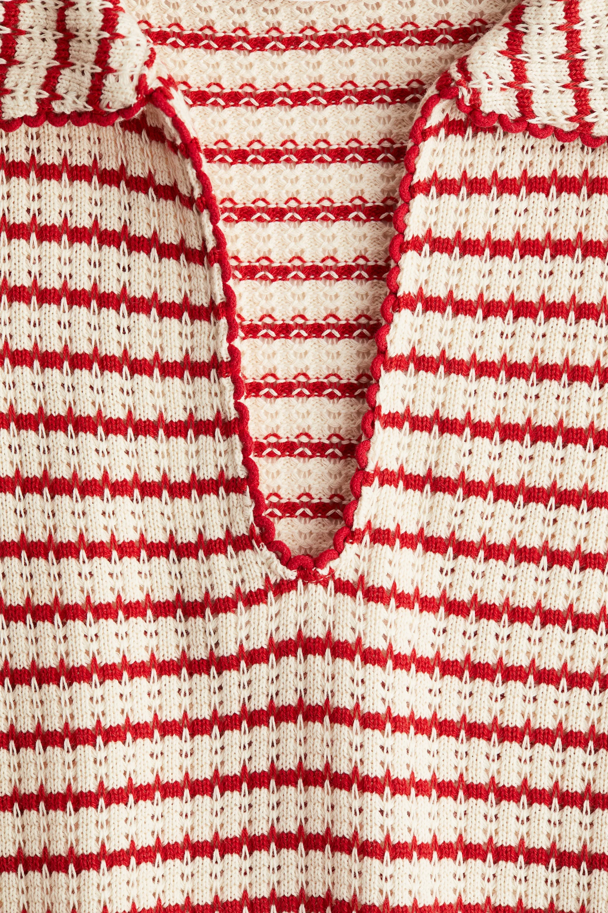 Top en maille texturée avec col - Crème/rayures rouges