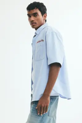Chemise Oxford Relaxed Fit avec manches courtes - Bleu clair/New York City — photo 4