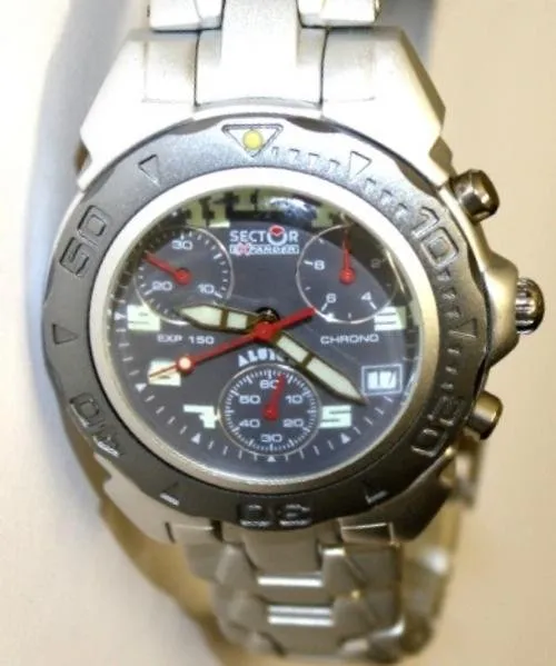Montre a quartz exp 150