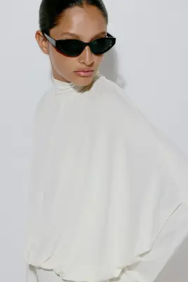 Robe à manches chauve-souris avec détail à nouer - Crème — photo 2