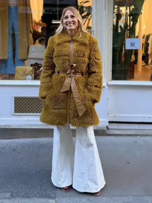 Manteau shearling en peau retournée ceinture cuir camel Prix boutique 4000€ Taille 38 — photo 2