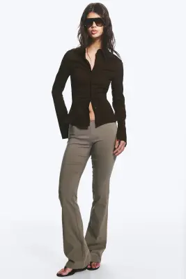 Chemise boutonnée ajustée - Marron foncé — photo 2