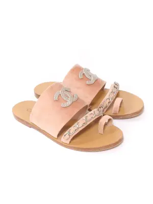 Sandales plates en velours rose, cuir nude et chaîne Prix boutique 1150€ Taille 37.5 — photo 3