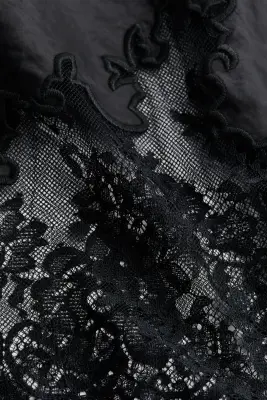 Jupe en satin avec dentelle - Noir — photo 3