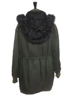 Manteau parka mi-long vert kaki capuche en fourrure Prix boutique 3500€ Taille 36 — photo 4