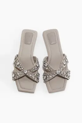 Sandales en satin à strass - Grège — photo 1