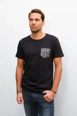 T-shirt unisexe Amok noir – Mamamushi Studio — photo 4