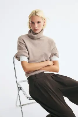 Pull avec col cheminée et manches courtes - Taupe — photo 2