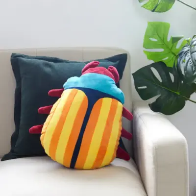 Coussin Scarabée Jaune — photo 1