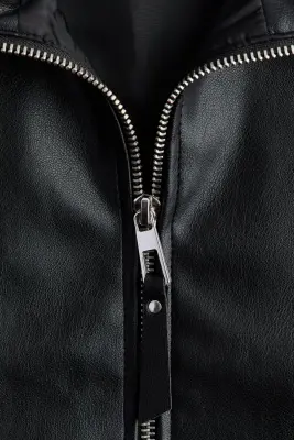 Veste à col entonnoir en tissu enduit - Noir — photo 4