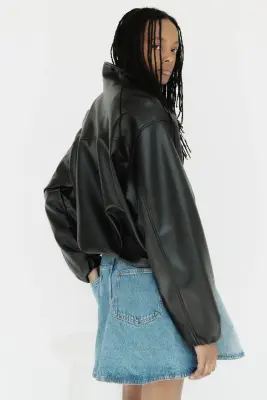 Veste à col entonnoir en tissu enduit - Noir — photo 3