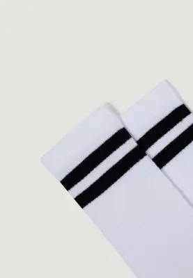 Les chaussettes côtelées - Rayures noires — photo 2