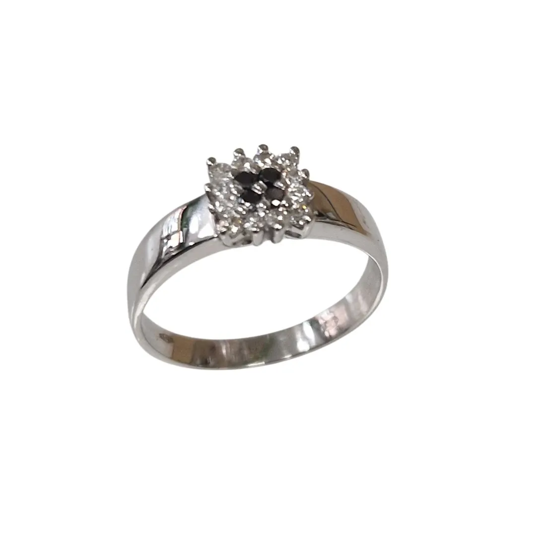 Bague or blanc 12 diamants et 4 pierres bleues 2.79