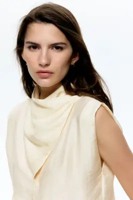 Top en lyocell mélangé avec détail croisé - Beige clair — photo 2