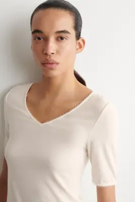 T-SHIRT À COL EN V ET OURLET BORDÉS DE DENTELLE - BLANC — photo 2