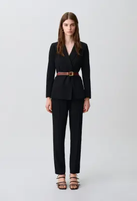 Veste tailleur ceinturée