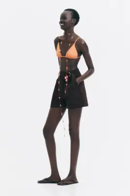 Short en denim avec ceinture - Marron foncé — photo 1