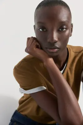 T-shirt ajusté - Beige foncé — photo 2