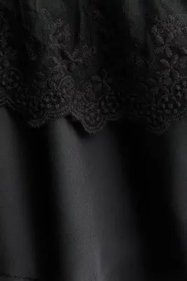 Blouse volantée en satin - Noir — photo 4
