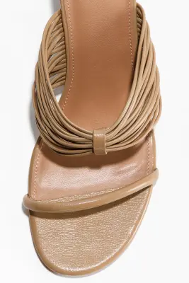 Sandales à talon compensé - Beige foncé — photo 5