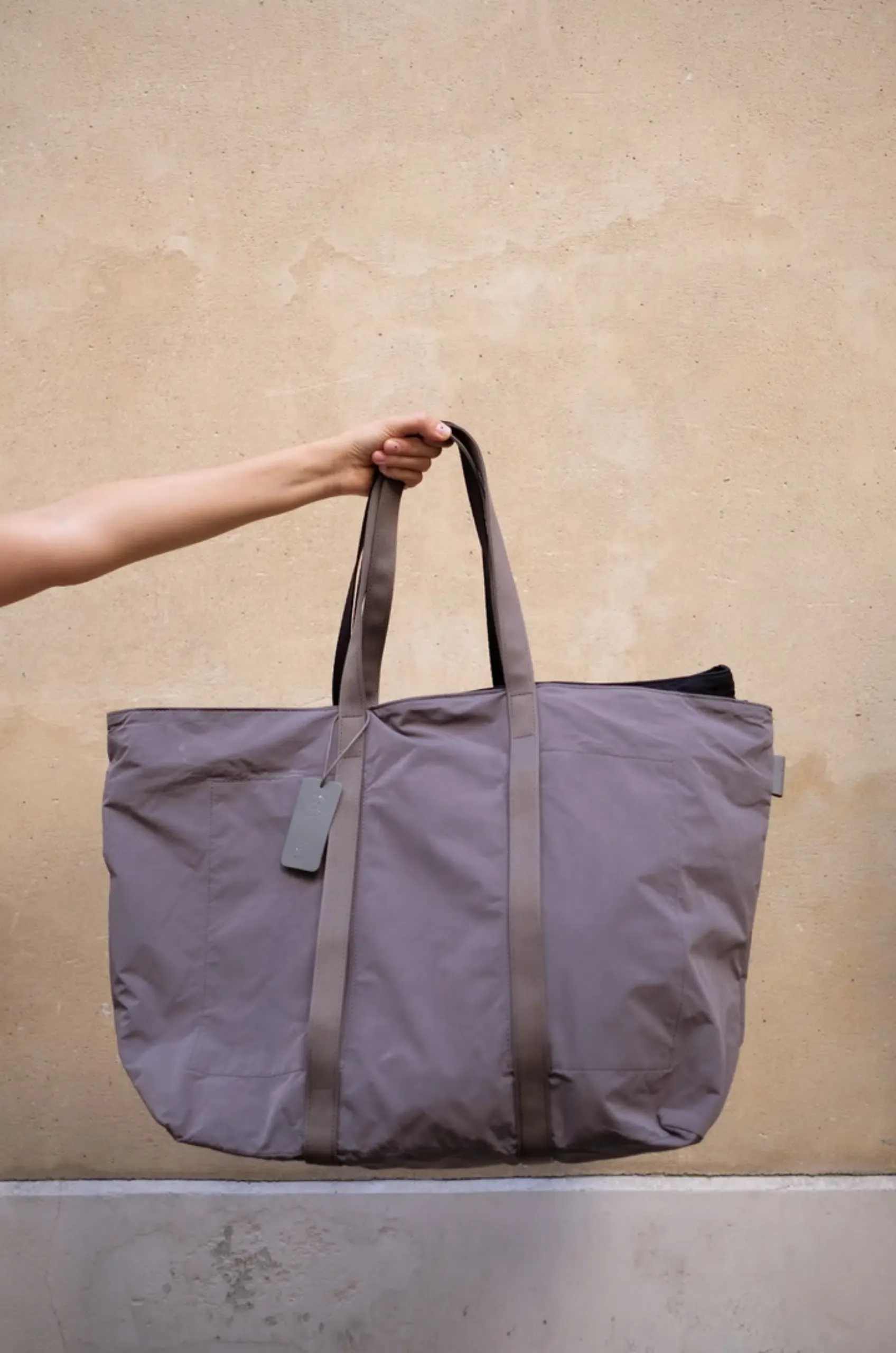 Amiacalva – TOTE(L) F032(L) – GRAY