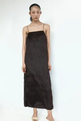 Robe à bretelles fines avec franges - Marron foncé — photo 3