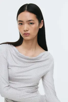 Top ornementé - Gris clair — photo 2