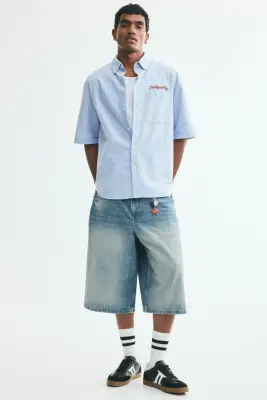 Chemise Oxford Relaxed Fit avec manches courtes - Bleu clair/New York City — photo 1