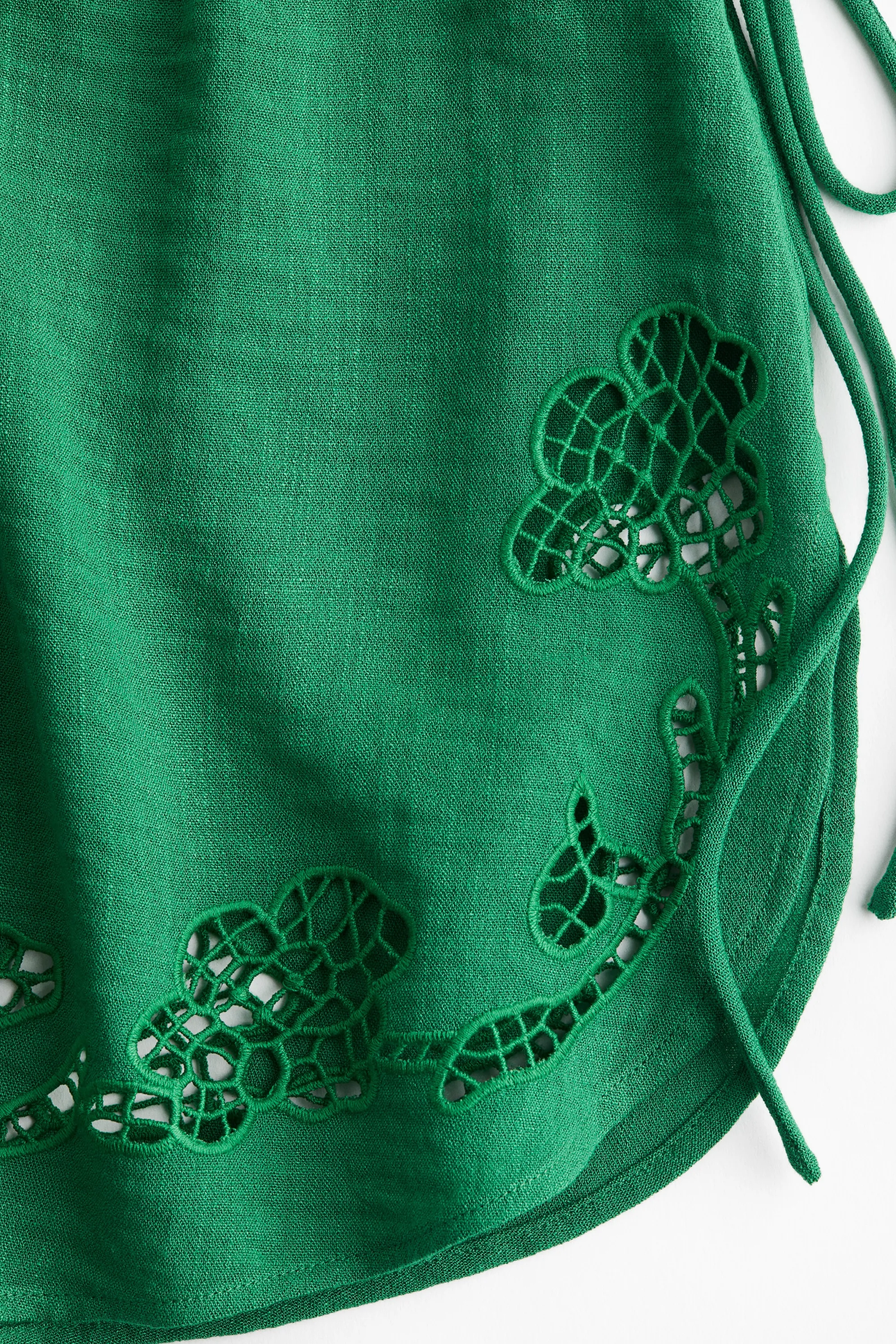 Short de plage avec broderie anglaise - Vert