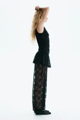 Pantalon en dentelle avec jupe superposée - Noir — photo 2