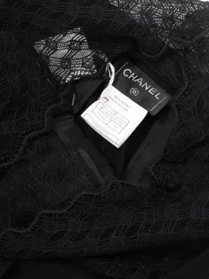 Pantalon droit en laine noir ceinture dentelle de calais Prix boutique 2500€ Taille 34 — photo 3