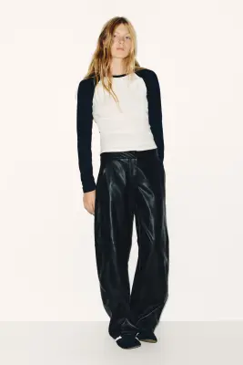 Pantalon à jambes ballon en tissu enduit - Noir — photo 1