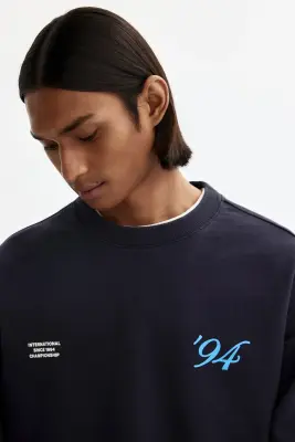 Sweat imprimé Loose Fit - Bleu foncé/INTL. 94 — photo 2