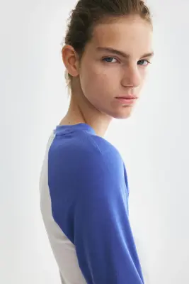 Top en jersey avec manches raglan - Blanc/color block — photo 2