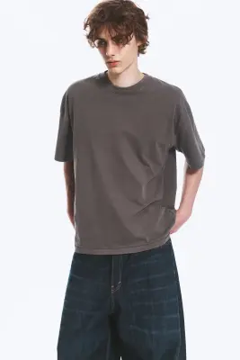 T-shirt oversize carré - Marron foncé délavé — photo 4