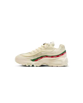 x Undefeated Air Max 95 Sail — photo 3