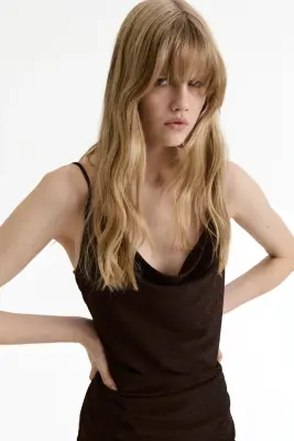 Robe à effet drapé avec bretelles fines - Marron foncé — photo 1
