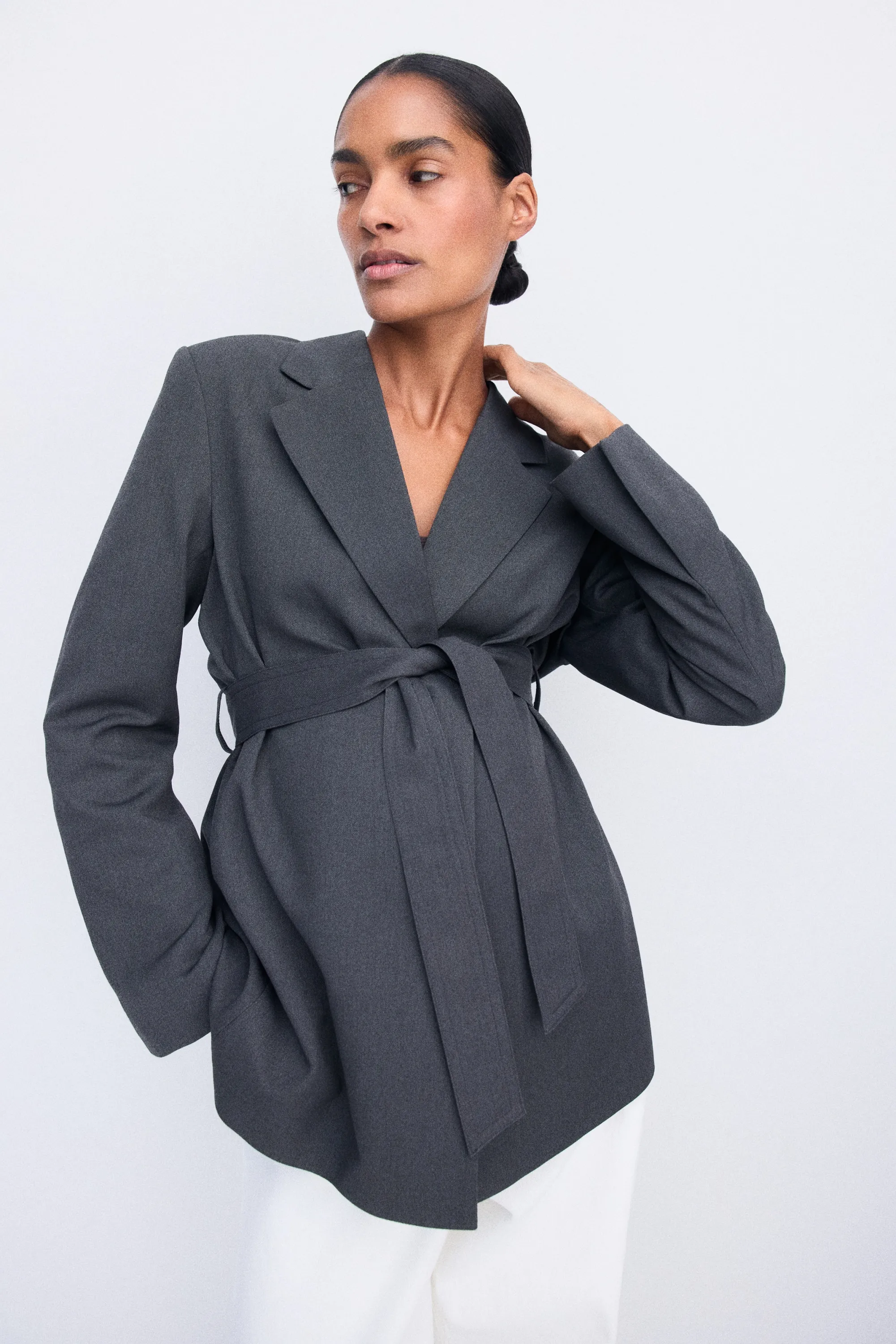 MAMA Blazer avec ceinture à nouer - Gris foncé