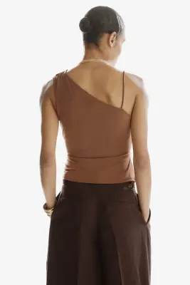 Top asymétrique à effet drapé - Marron — photo 3