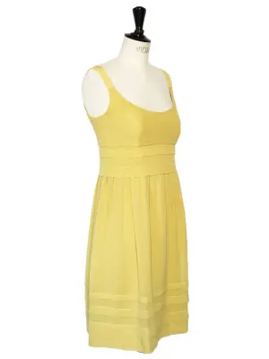 Robe à bretelles en mousseline de soie jaune doux Px boutique 1200€ Taille 36/38 — photo 4