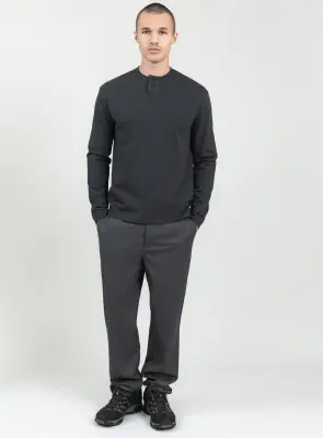 2 Buttons T-Shirt in Heather Dark Gray Technical Knit — photo 4