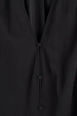 CHEMISE COL EN V FRONCÉE EN COTON LÉGER - NOIR — photo 5